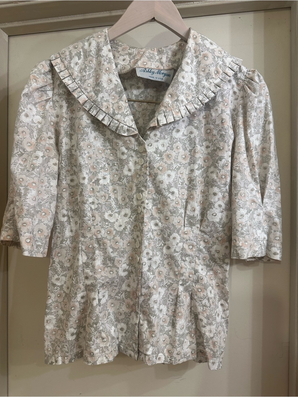 Vintage Cream Floral Ruffle-Collar Blouse